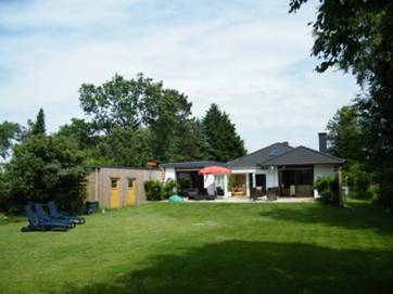 Ferienhaus mit eingezäuntem Garten